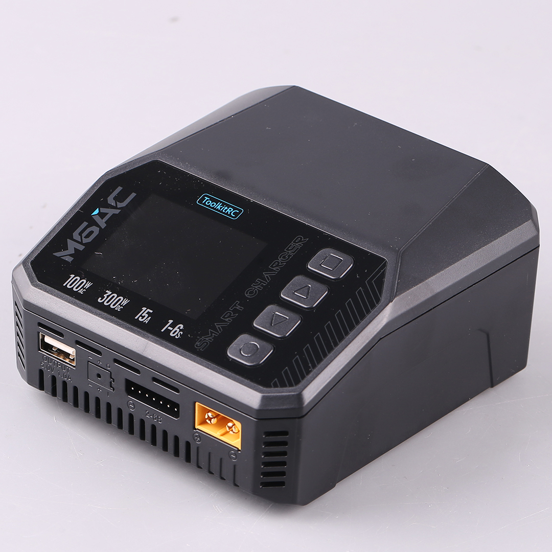 ToolkitRC M6AC 15A 300W Multif - Drone Battery 6S recension och pris